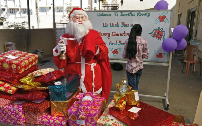 SACHA Santa celebrated Christmas with Kids at Jeevitha Foundation, Bangalore